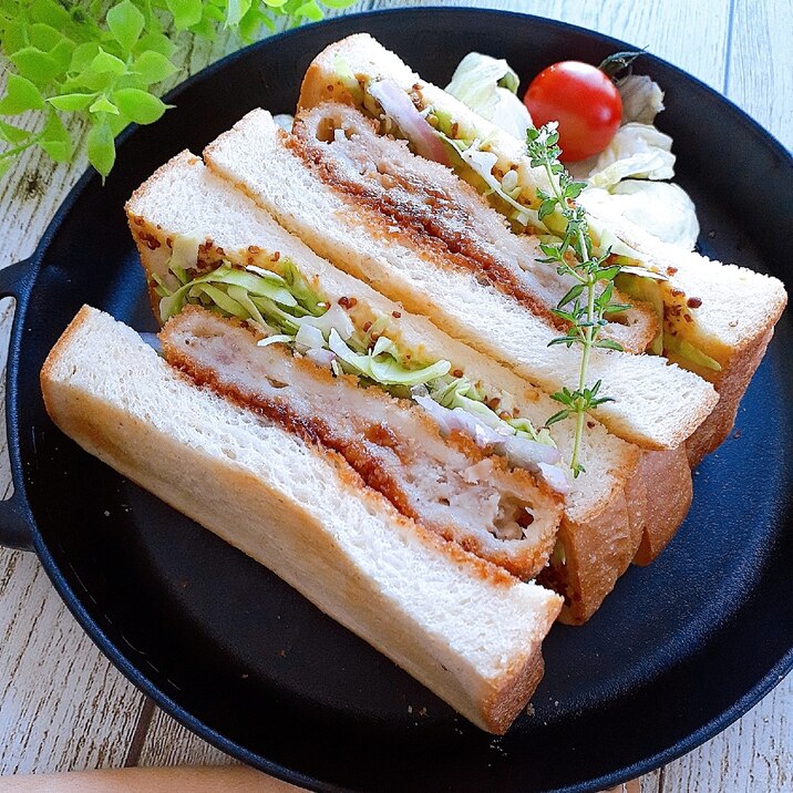 シャキシャキ野菜のヒレカツサンド